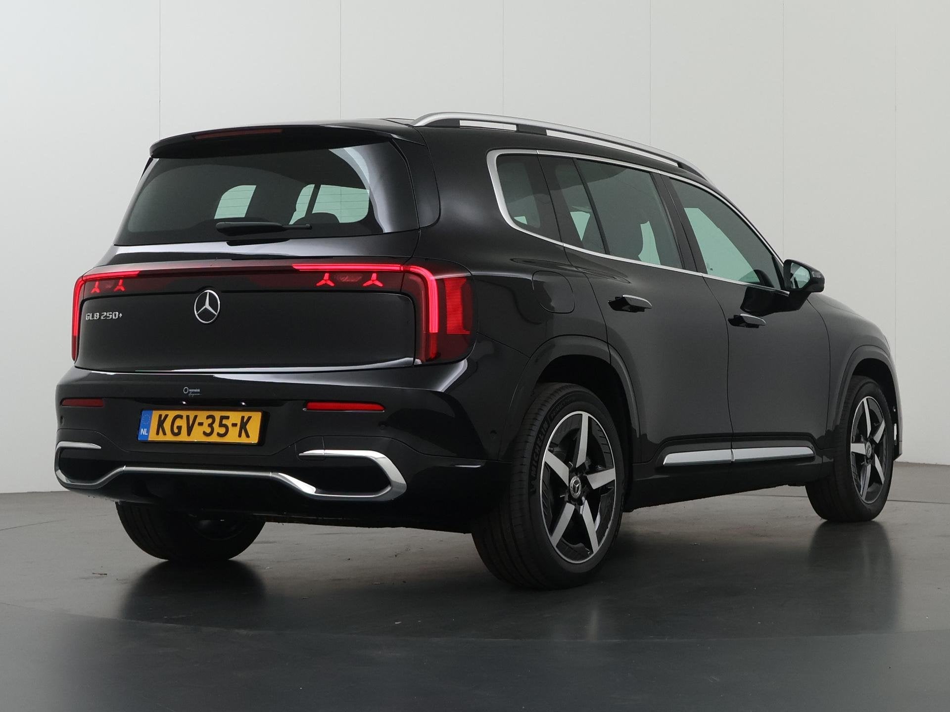 Mercedes-Benz GLB 250+ Business Solution AMG 85.5 kWh | 29-0, Auto's, 2095 kg, Achterwielaandrijving, Zwart, 607 km