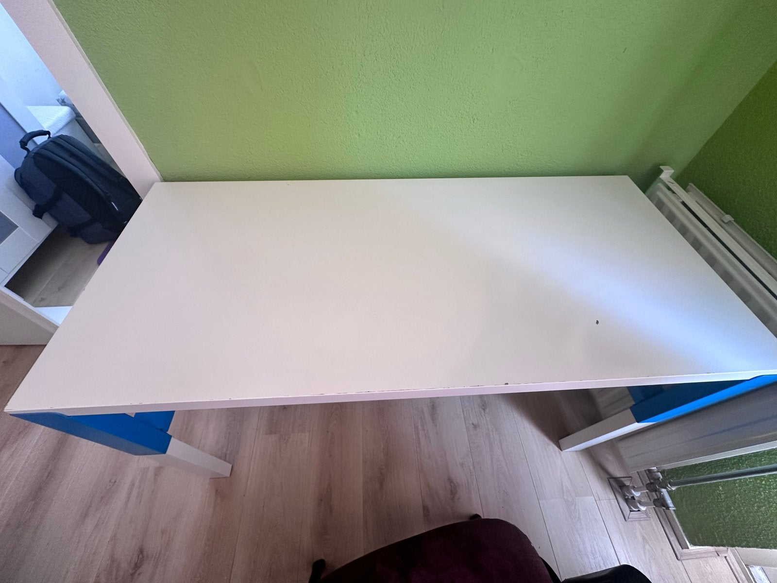 IKEA PÅHL kinderbureau wit/blauw, in hoogte verstelbaar, Huis en Inrichting, Ophalen, Gebruikt, Kinderbureau, In hoogte verstelbaar