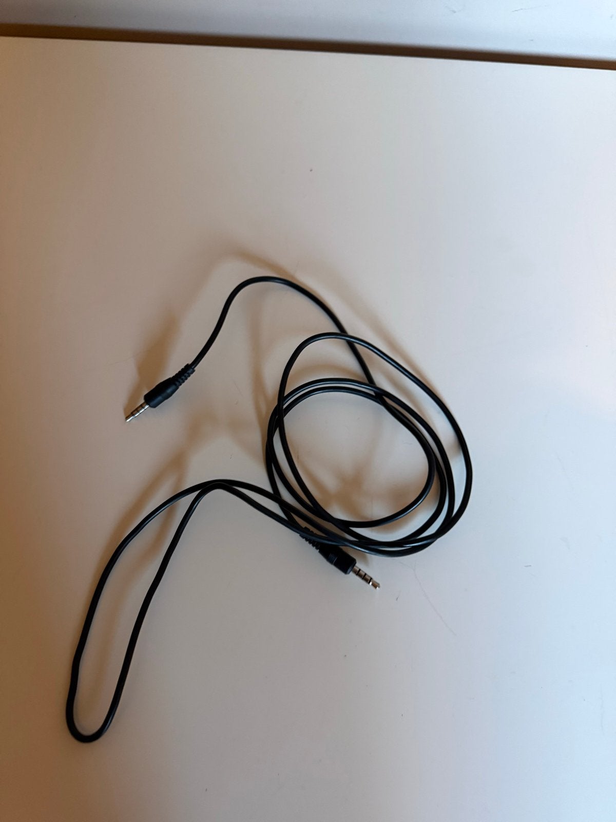 Audio kabel 3.5mm jack naar 3.5mm jack, Verzenden, Zo goed als nieuw, Minder dan 2 meter, Interlink-kabel