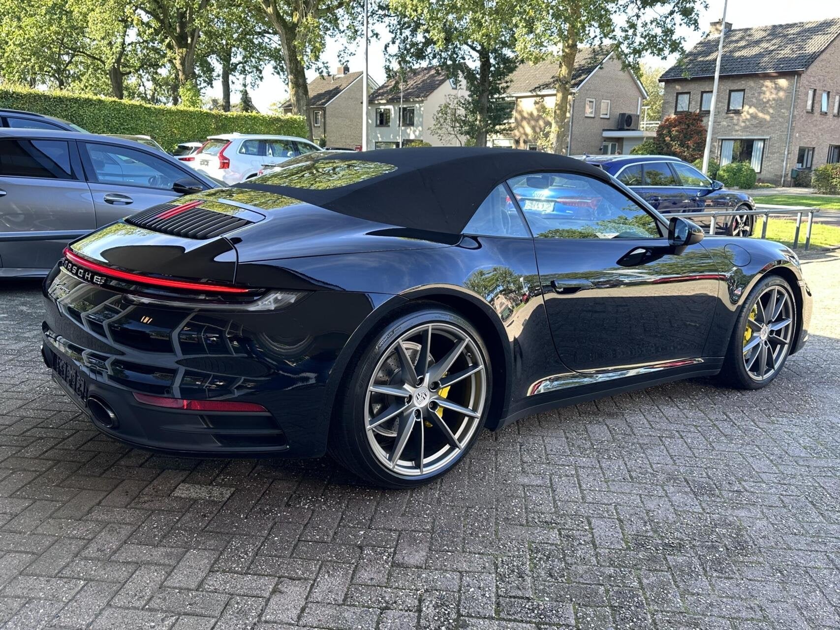 Porsche 911 Cabrio 992 3.0 Carrera Led, Sportuitlaat, Leer B, Auto's, Automaat, Achterwielaandrijving, Gebruikt, 385 pk