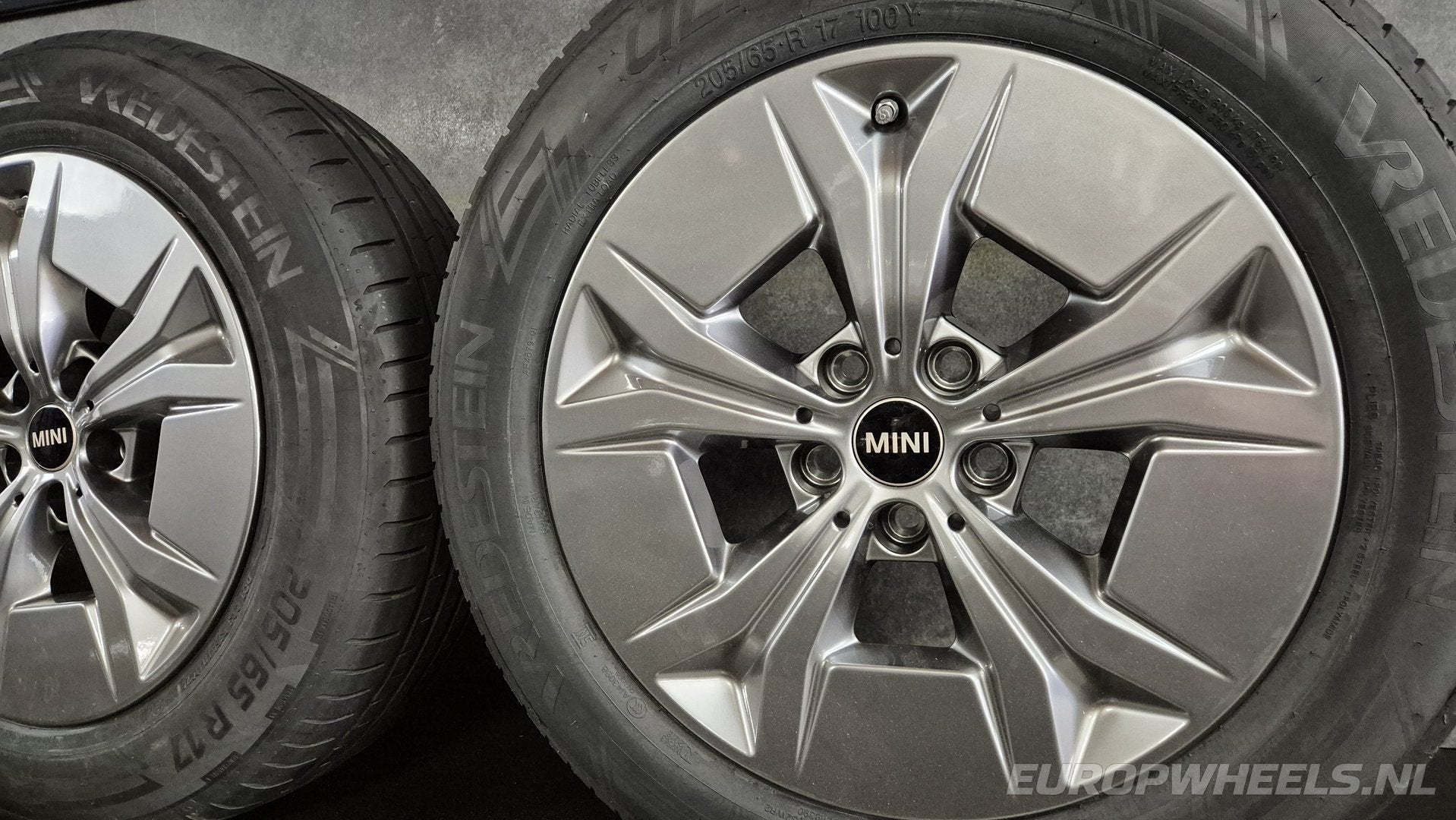 17 inch Mini velgen Countryman U25 Styling 864 zomerbanden, Auto-onderdelen, Gebruikt, -, -, Banden en Velgen
