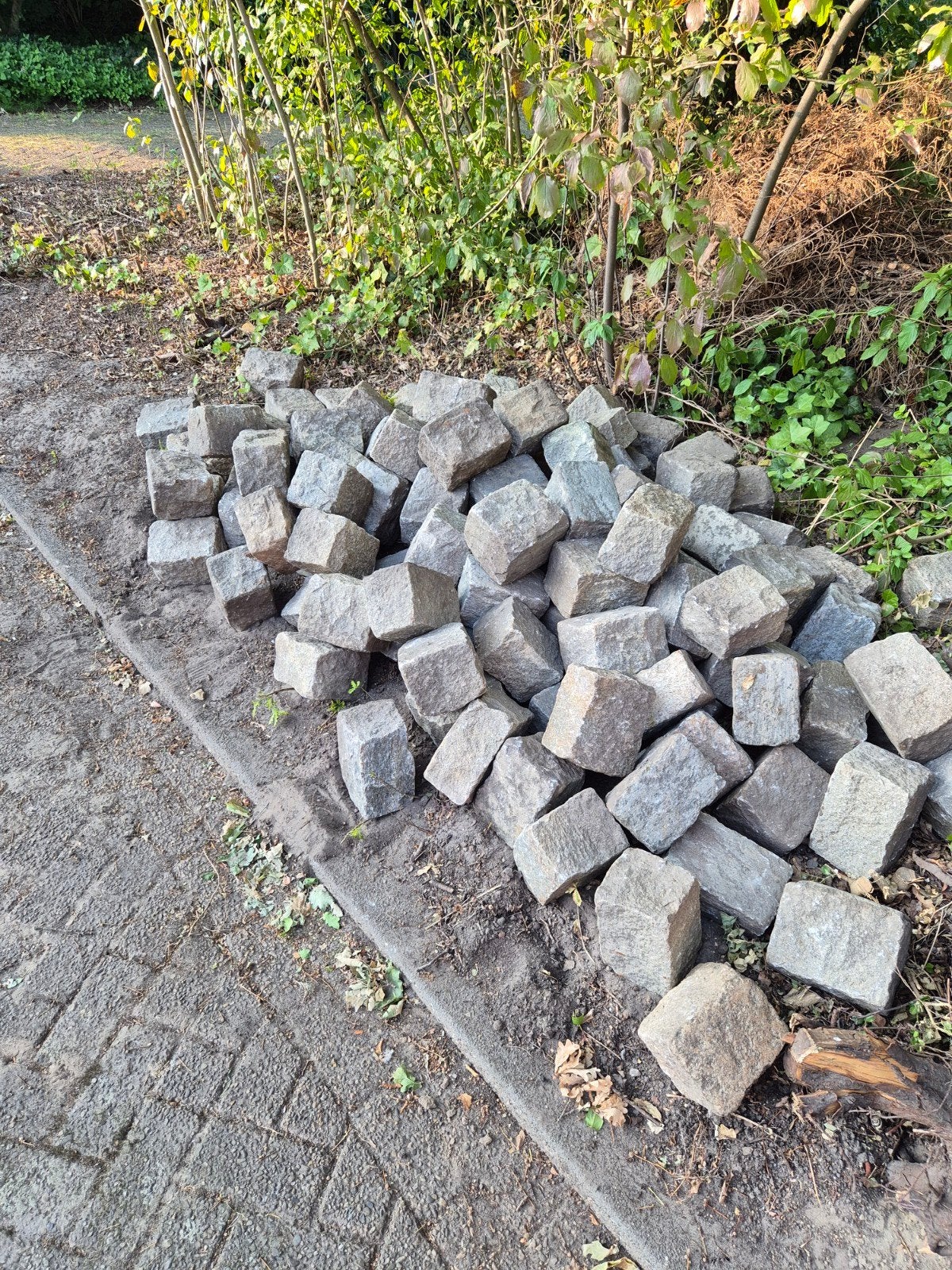 Gratis kinderkoppen, Tuin en Terras, Grind, Keien en Split, Ophalen, Gebruikt, Grijs, Graniet