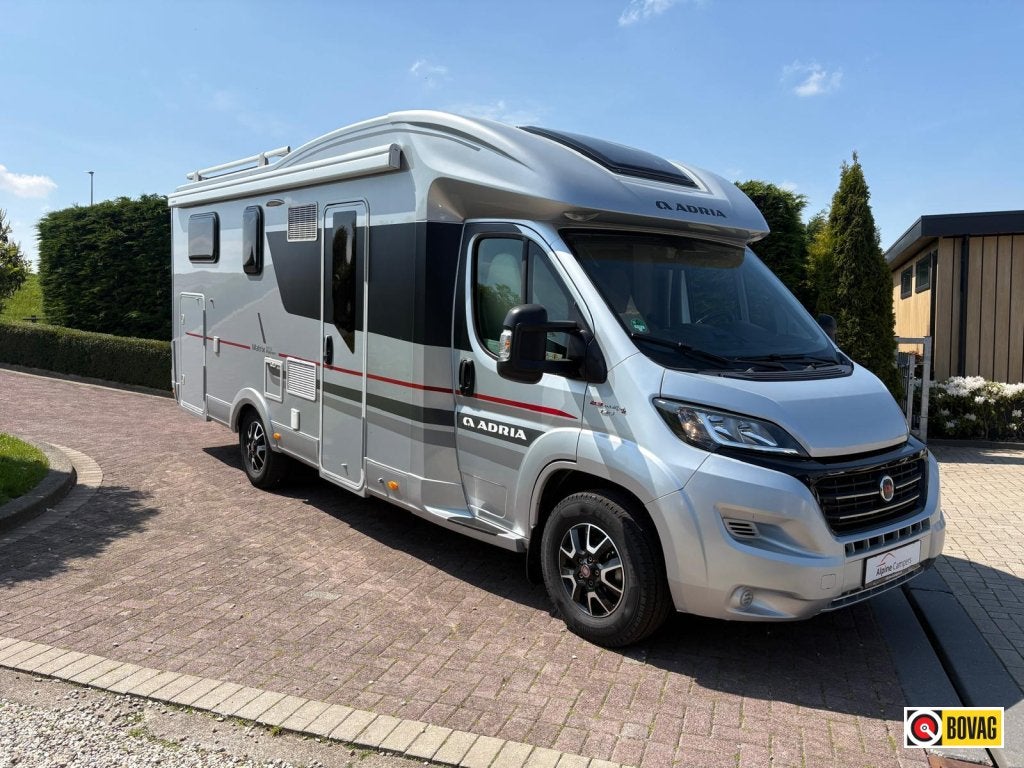 Adria Matrix 670 SL automaat 5pers., Chemisch toilet, Reservewiel, Half-automaat, Fiat
