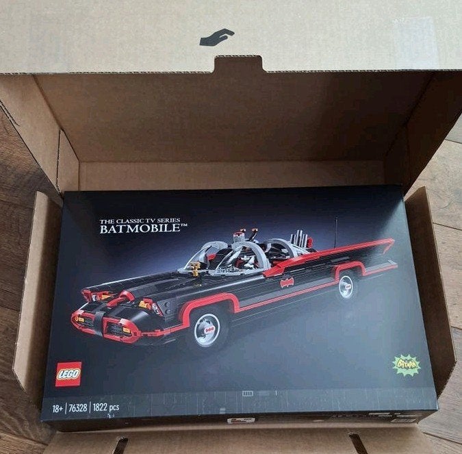 LEGO 76328 Batmobile - Ongeopend en Sealed, Ophalen of Verzenden, Nieuw