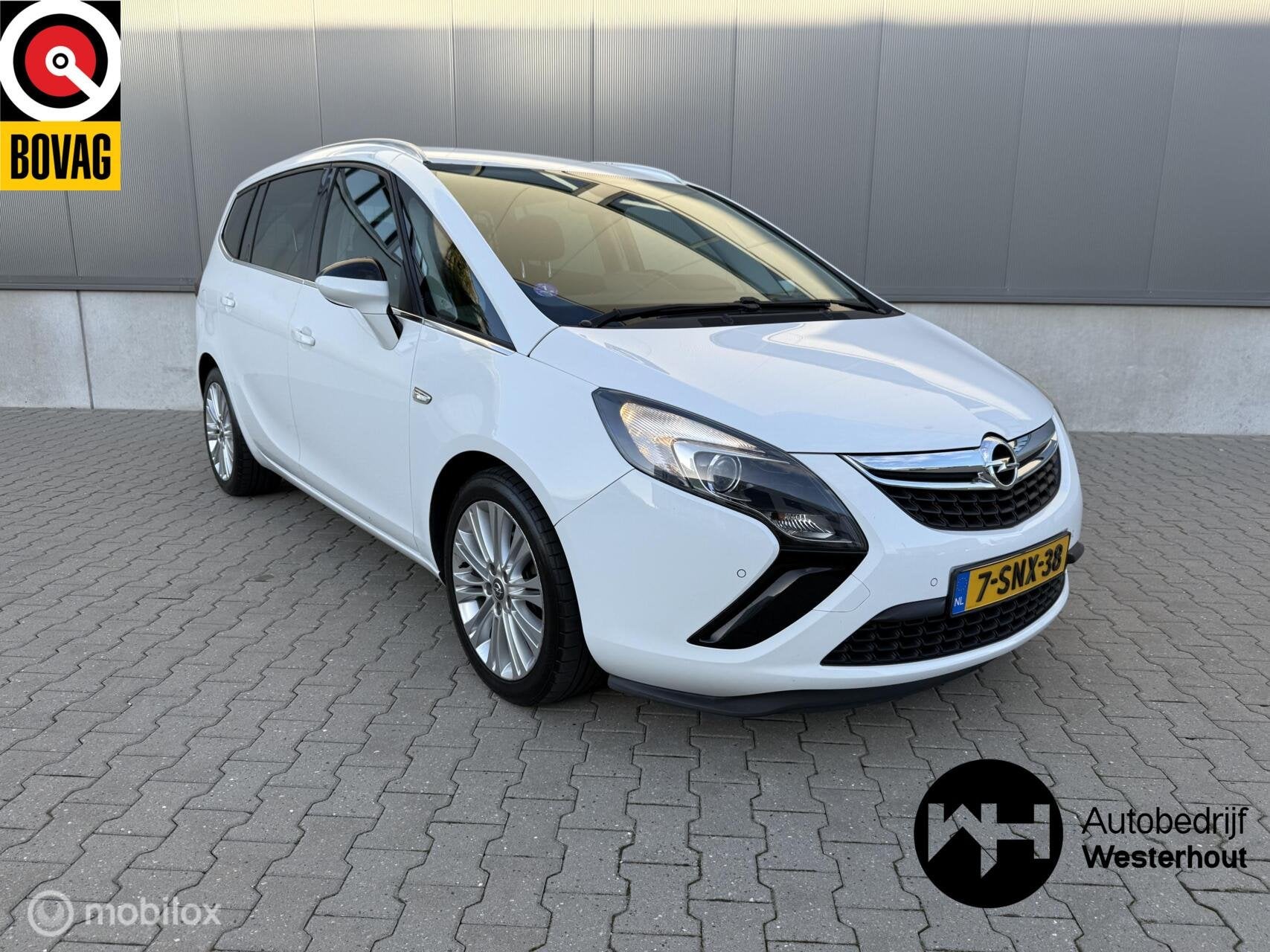 Opel Zafira Tourer 1.4 Berlin 140PK Volledig onderhouden! NW, Euro 5, Gebruikt, 4 cilinders, Met garantie (alle)