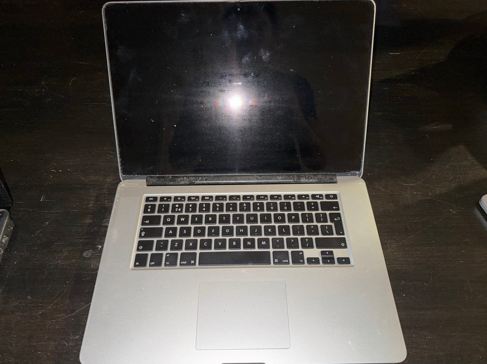 MacBook Pro A1398 - Niet werkend (voor onderdelen/reparatie), Computers en Software, Apple Macbooks, MacBook Pro, 256 GB, 2 tot 3 Ghz