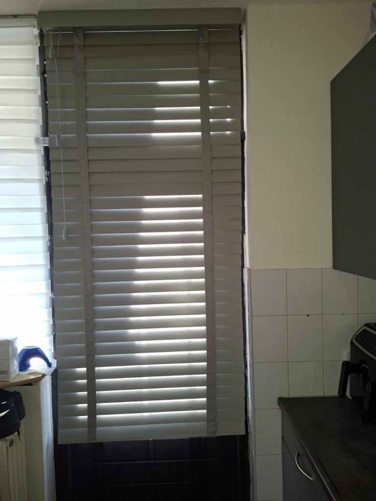 Houten luxaflex 190x93 cm - Stijlvolle raamdecoratie, Ophalen, Gebruikt, Grijs