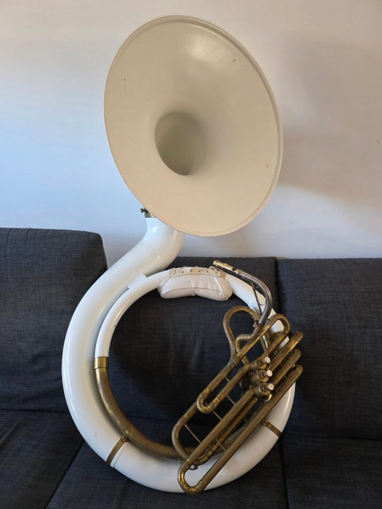 Sousafoon Conn uit 1979, Ophalen, Gebruikt, Bes-tuba