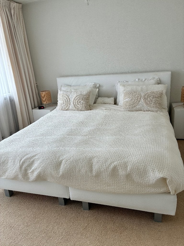 Wit skai boxspring 180x200, Huis en Inrichting, Ophalen, Skai levering 16-10, Wit, Tweepersoons