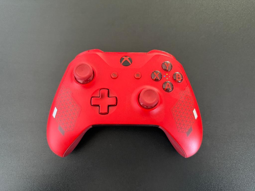 Xbox Sport Red Controller, Xbox Series S, Ophalen of Verzenden, Zo goed als nieuw, Controller