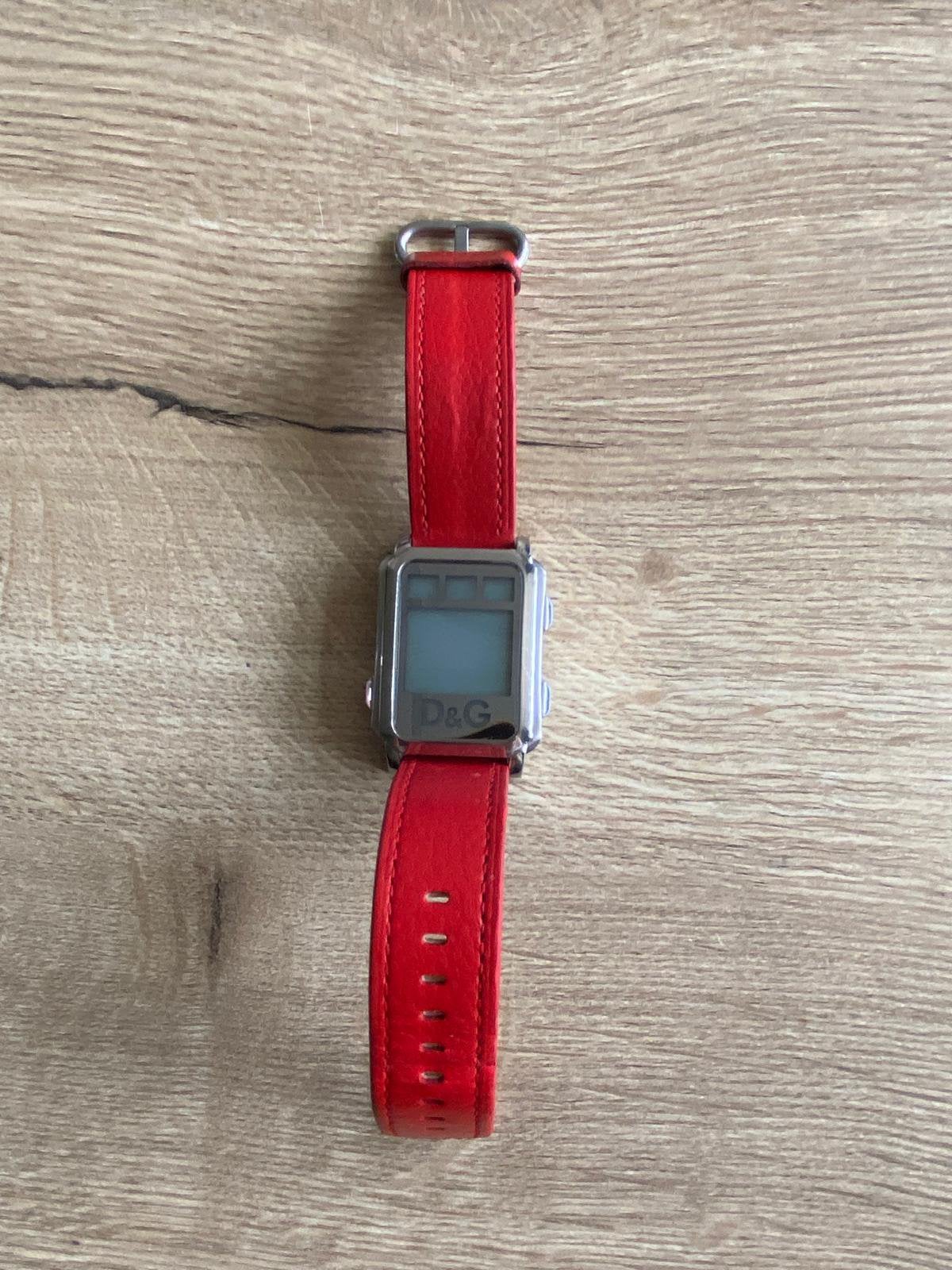 Dolce & Gabbana D&G digitaal horloge – rode leren band, Polshorloge, Ophalen of Verzenden, Dolce & Gabbana, Leer