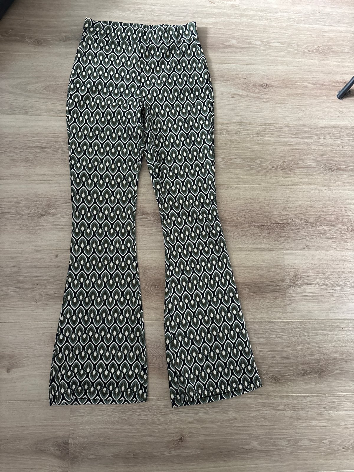 Pescara flared broek met print - Maat S, Ophalen of Verzenden, Zo goed als nieuw, Maat 36 (S), Groen