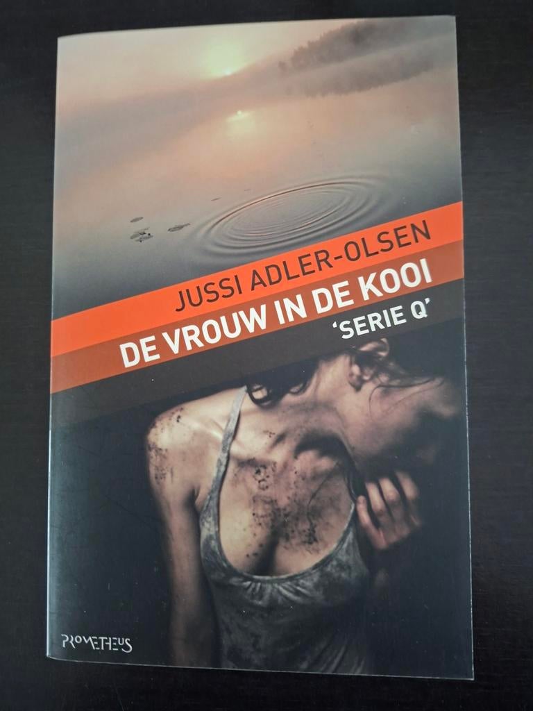 De Vrouw in de Kooi - Jussi Adler-Olsen (Serie Q), Ophalen of Verzenden, Gelezen, Jussi Adler-Olsen, Scandinavië