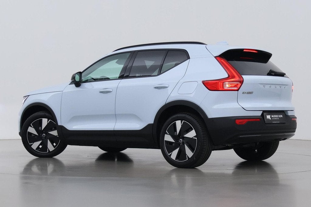 Volvo EX40 Single Motor Extended Range Plus 82 kWh | ACC | H, Auto's, Volvo, Automaat, Automatische klimaatregeling, Gebruikt