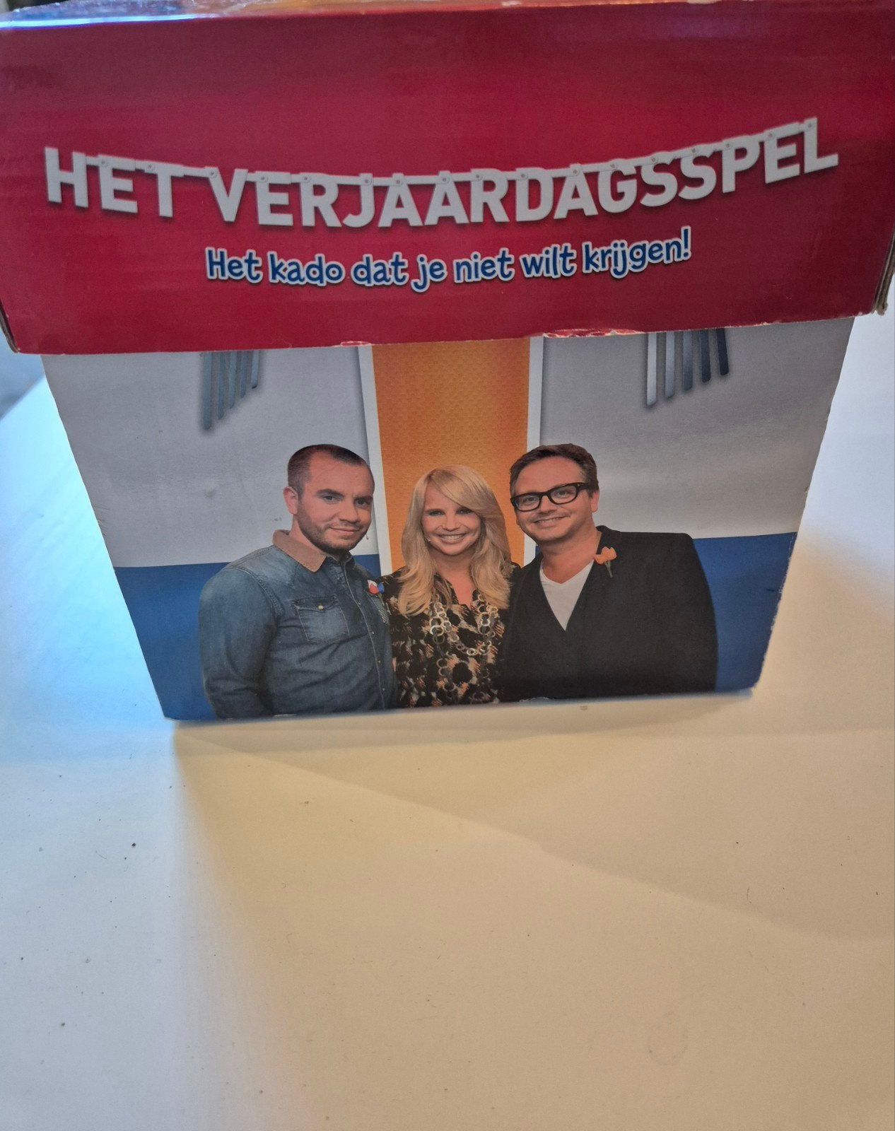 Het Verjaardagsspel - Leuk gezelschapsspel, Drie of vier spelers, Ophalen of Verzenden, Zo goed als nieuw, Endemol