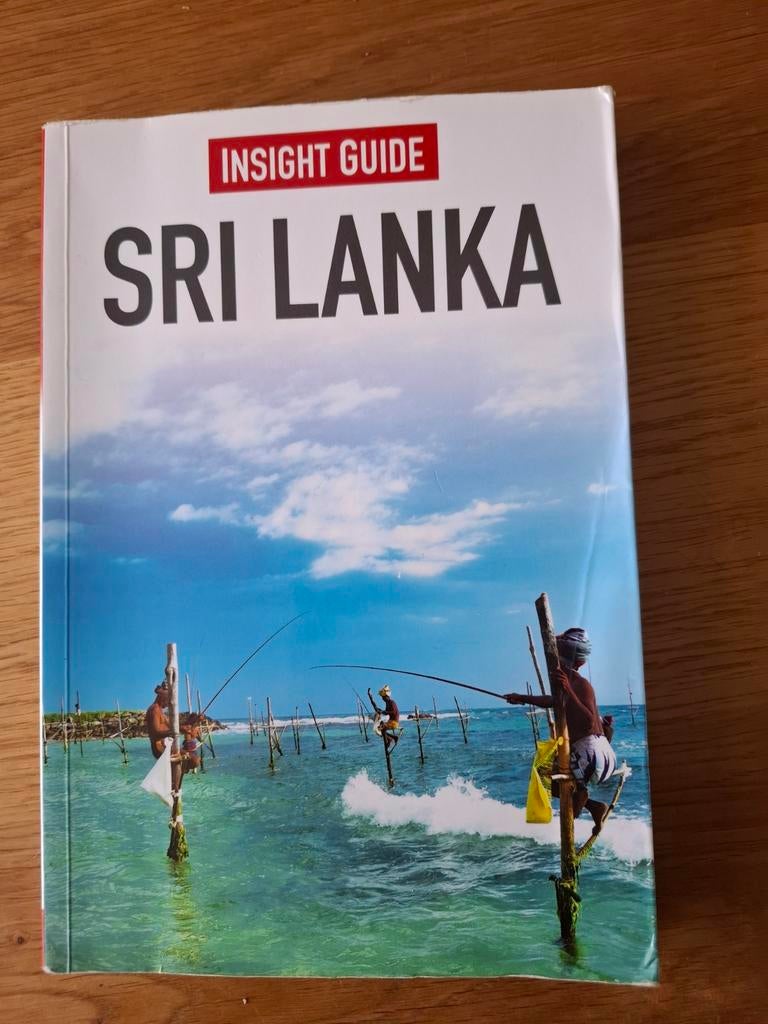 Insight guide reisgids Sri Lanka, Boeken, Reisgidsen, Ophalen of Verzenden, Reisgids of -boek, Azië, Gelezen