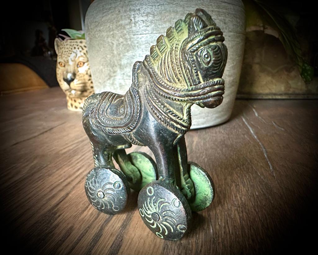 Antiek Paardje op wieltjes Curiosa Brons koper dier vintage, Antiek en Kunst, Ophalen of Verzenden, Brons