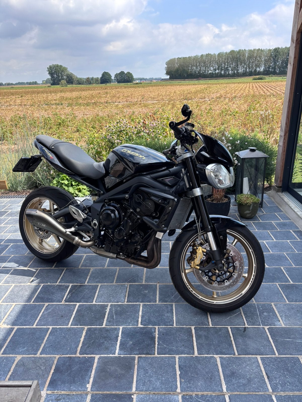 Triumph street triple 675, Ophalen