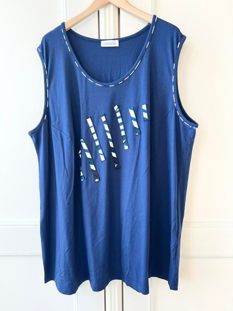 Chalou blauwe top met opgestikte vormpjes, maat 56, P, Blauw, P, P