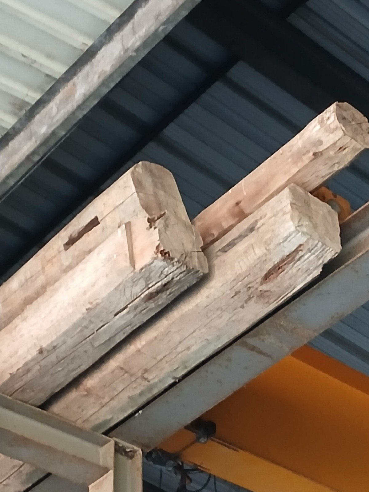 houten balken ( uit sloop verkregen  ), Ophalen, Gebruikt, 250 cm of meer, Balken