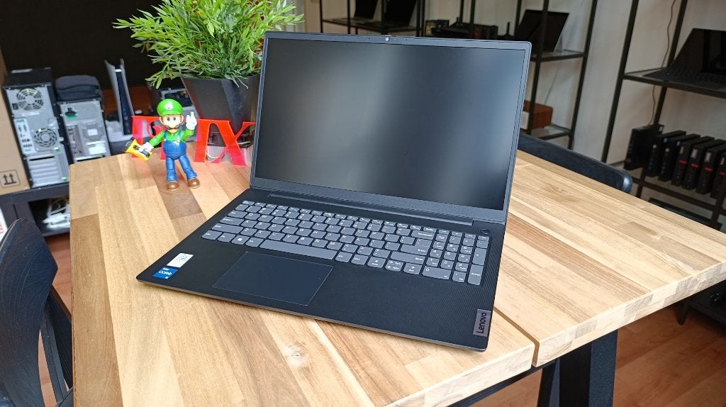 Lenovo V15 G4 IRU met nog 15 maanden garantie, Intel Core i5-13420H, Lenovo V15 Gen 4, Kerkpad Noord 17, Veendam, Zo goed als nieuw