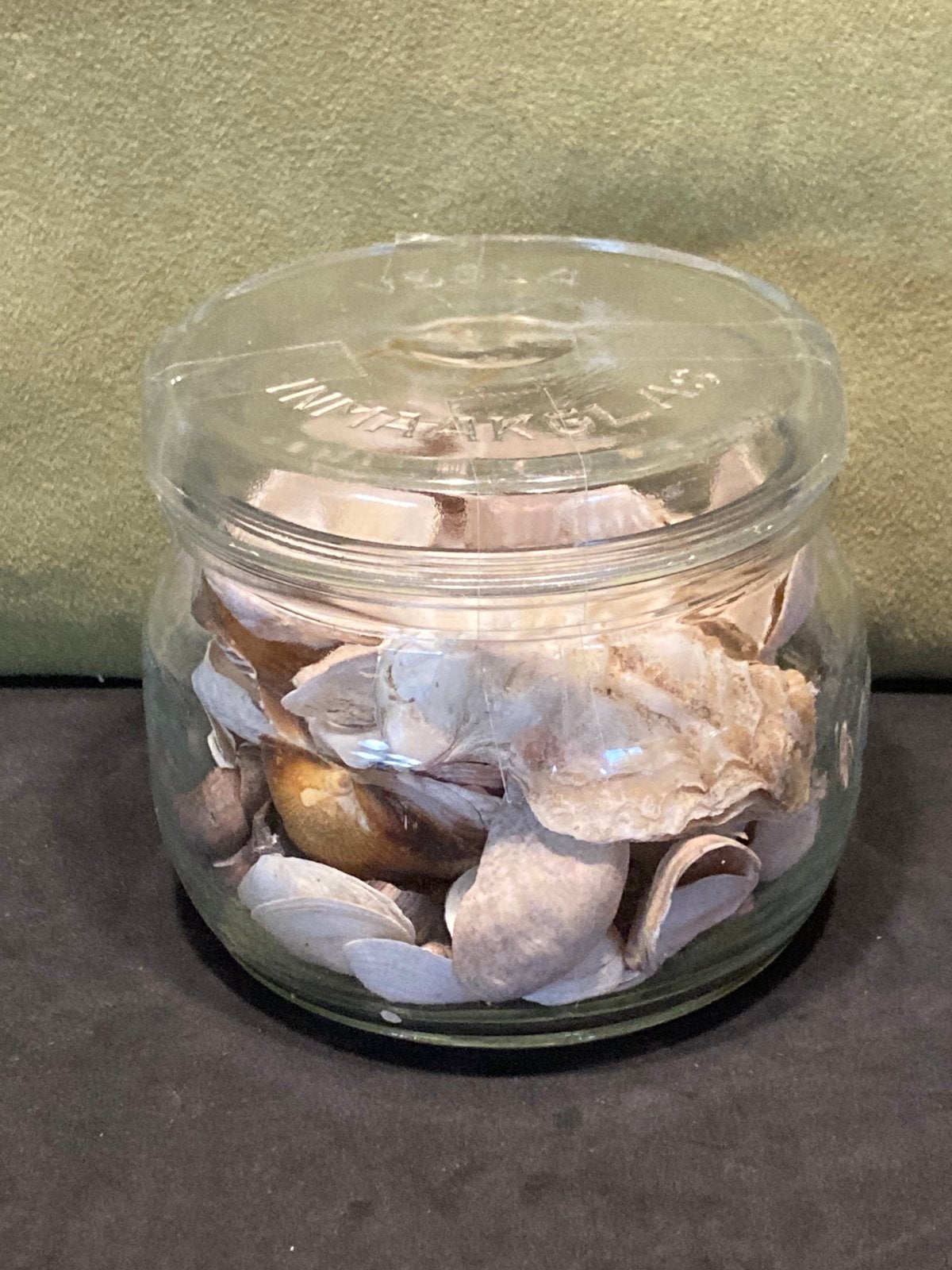 Weckpot 1/2liter, gevuld met schelpen (260526), Ophalen of Verzenden, Schelp(en)