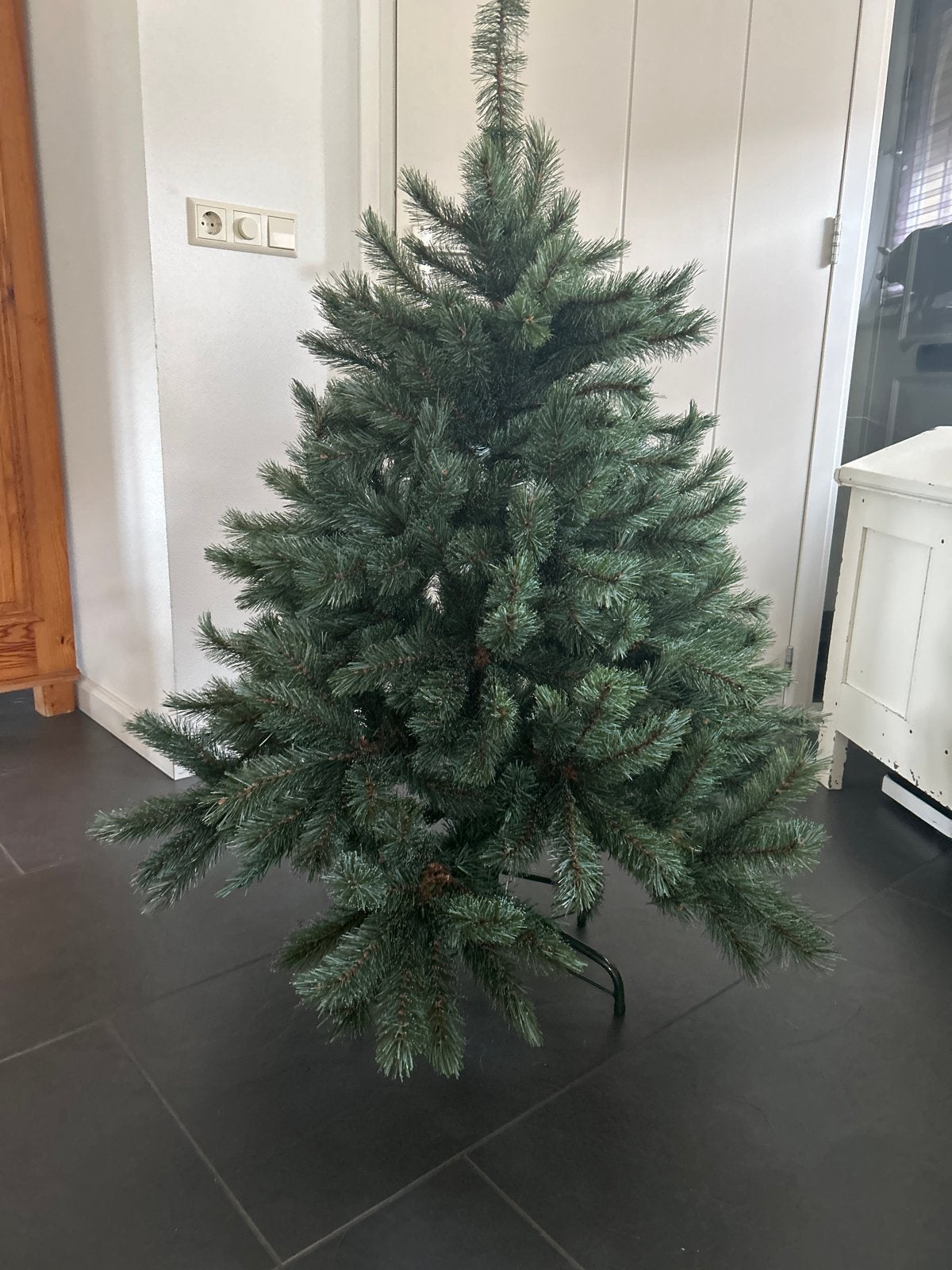 Kerstboom. intratuin. 3 jaar  oud, Diversen, Ophalen, Zo goed als nieuw