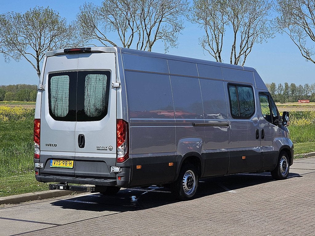 IVECO DAILY 35S16 ac automaat euro6, Auto's, Gebruikt, Euro 6, Iveco, 3500 kg