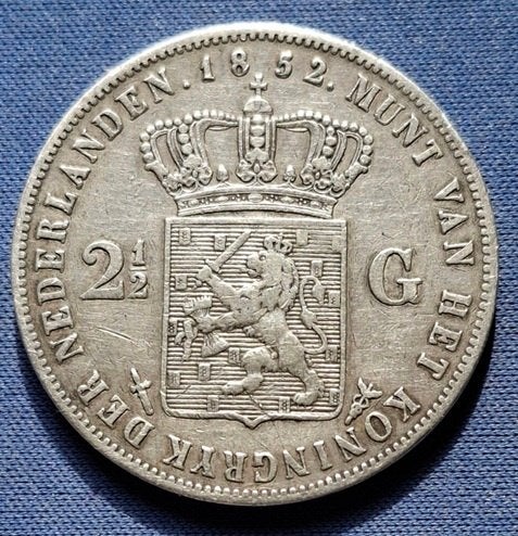 Nederland 2½ gulden 1852 Km 82, Koning Willem III, Zilver, Ophalen of Verzenden, Losse munt