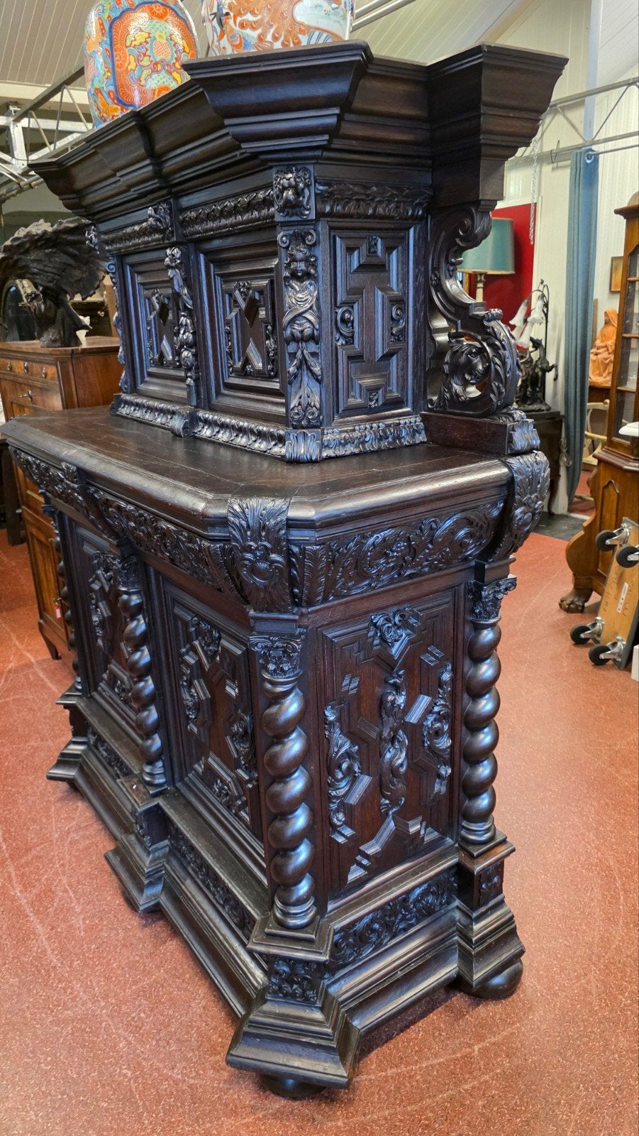 Zeer rijk bewerkte meubel, Antiek en Kunst, Ophalen