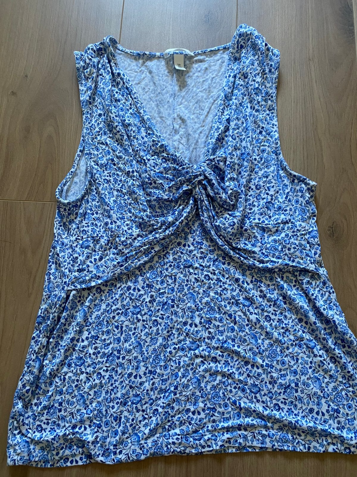 Als nieuw H en M mama maat L top shirt blauw wit gebloemt, Kleding | Dames, Blauw, Maat 42/44 (L), Zo goed als nieuw, Shirt of Top