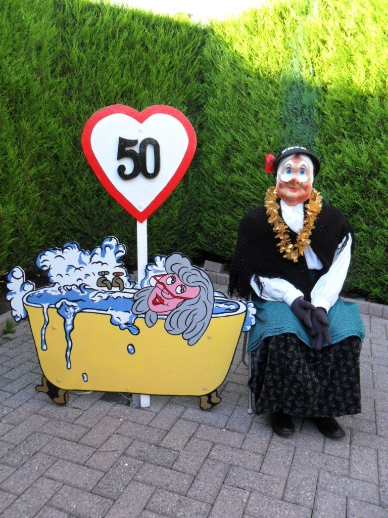 Sarah 50 in bad feest set 3-deel, zie geweldige keuze, Hobby en Vrije tijd, Feestartikelen | Verhuur, Nieuw, Abraham of Sarah