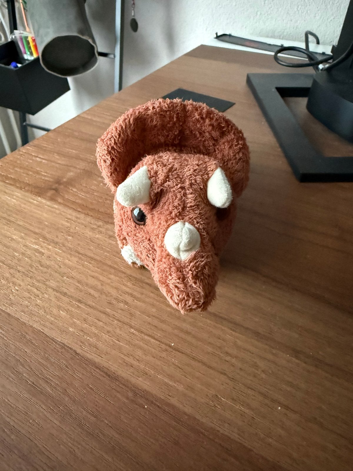 WWF Triceratops Knuffel - Zo goed als nieuw, Overige merken, Ophalen of Verzenden, Middelgroot (20 tot 80 cm), Bruin