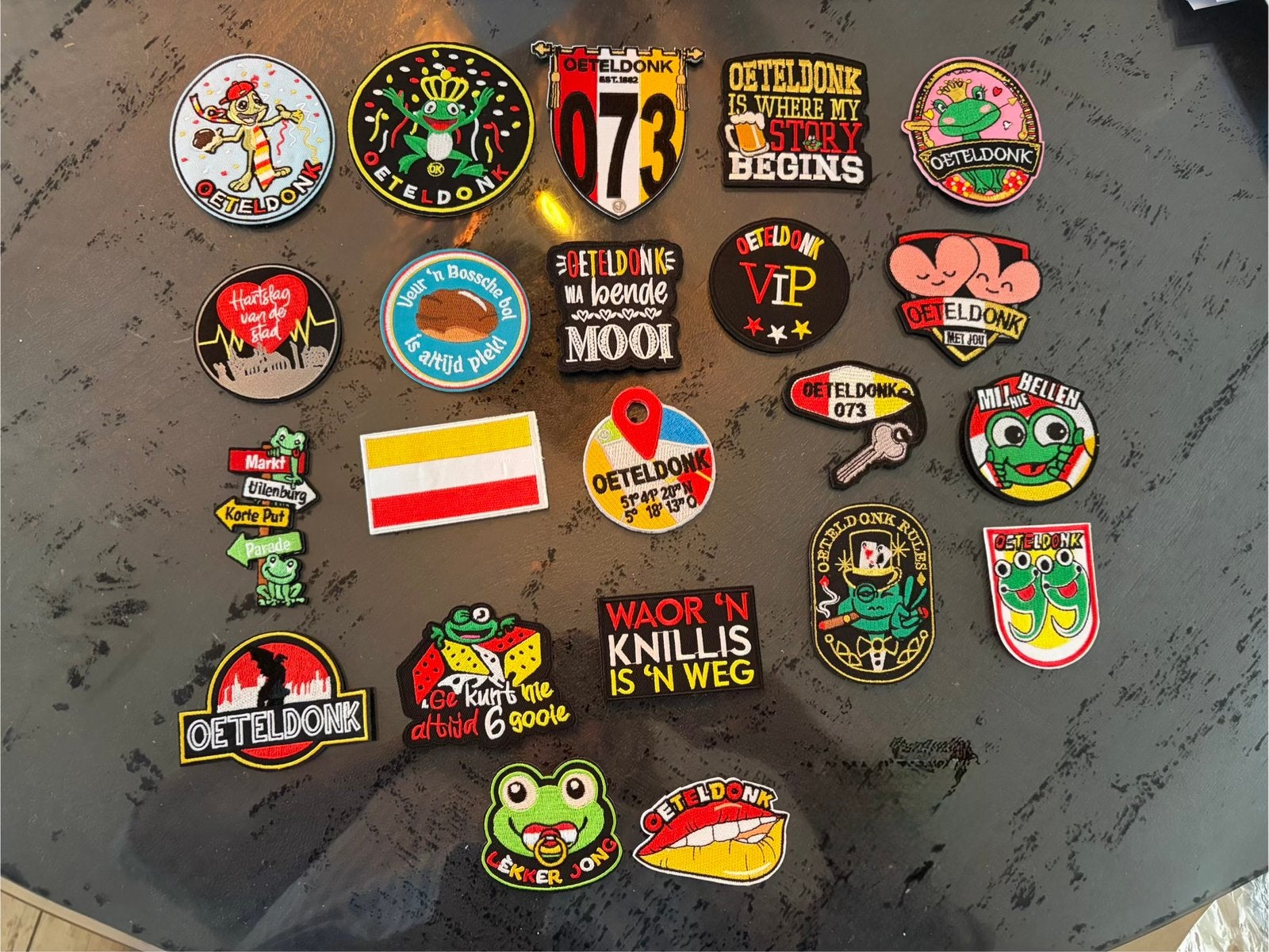 Oeteldonk Strijkemblemen - Diverse Carnaval Emblemen, Ophalen of Verzenden, Nieuw, Carnaval