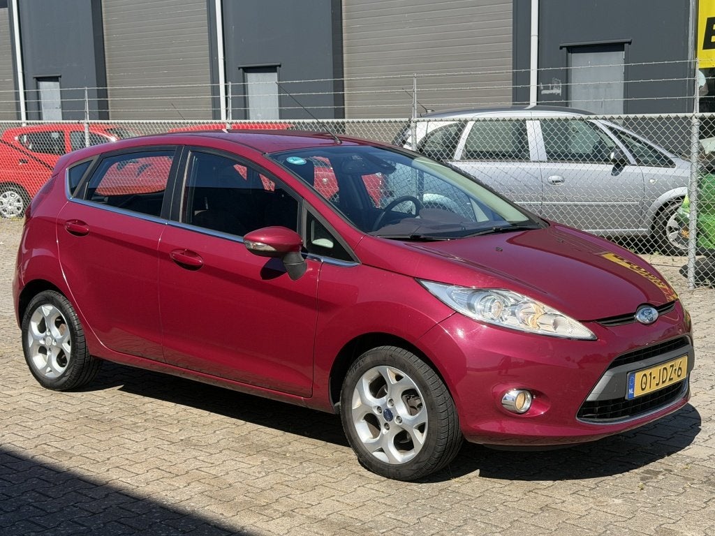 Ford Fiesta 1.25 Titanium Airco Cruise Apk:Mei 2027, 1242 cc, 82 pk, Origineel Nederlands, Bedrijf