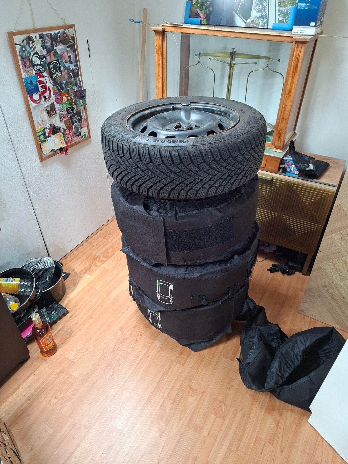 4 Winterbanden voor Ford Fiesta 195/60 R15, Ophalen, Gebruikt