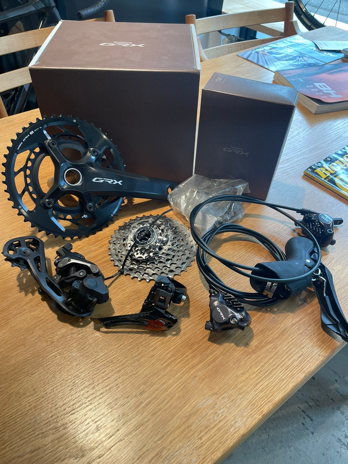 Nieuw! Shimano GRX Groepset 2x12, Fietsen en Brommers, Remmen, Shimano, Nieuw, Sales@shimano-eu.com