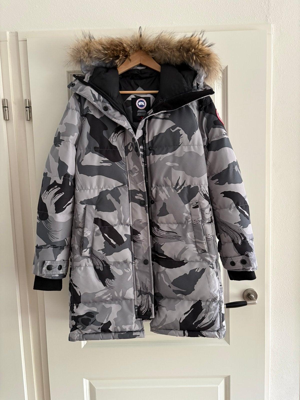 Mooie winterjas Artic, Ophalen of Verzenden, Zo goed als nieuw, Maat 42/44 (L), Grijs