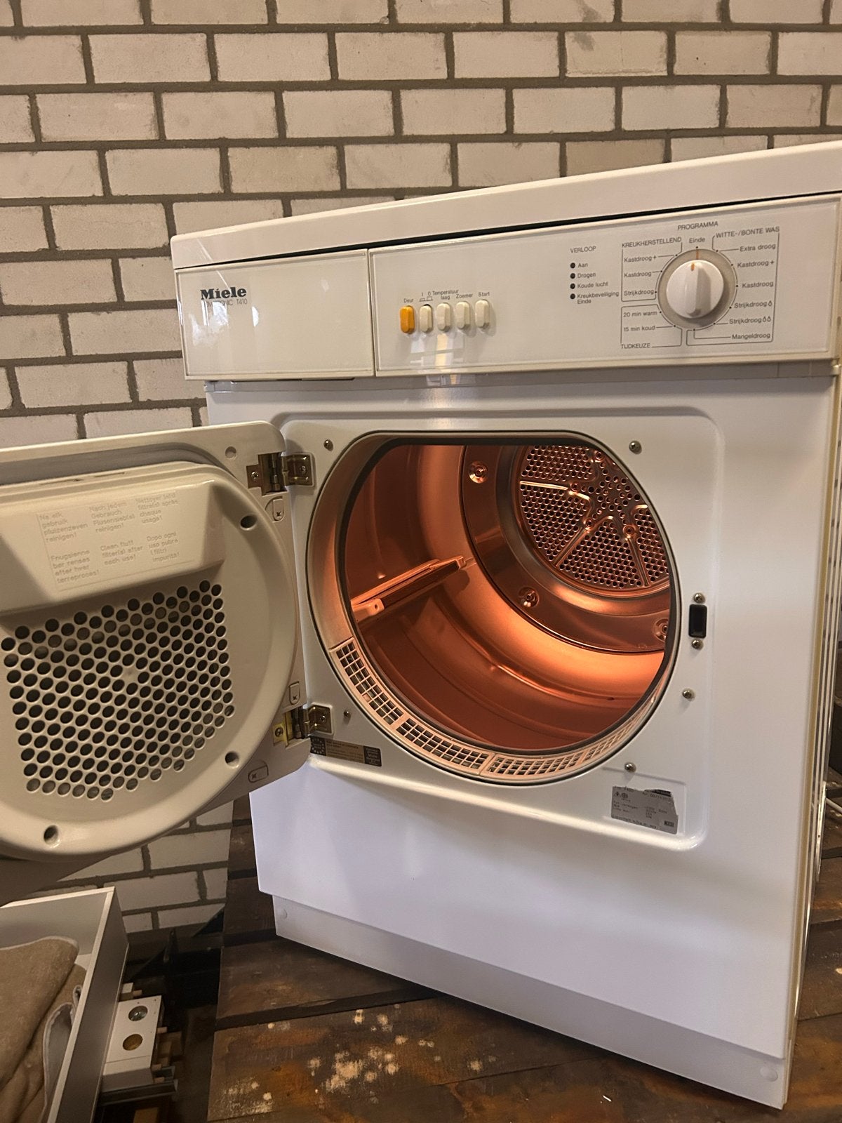 Miele Wasdroger -  luchtafvoerdroger, Ophalen, 6 tot 8 kg, Gebruikt, Voorlader