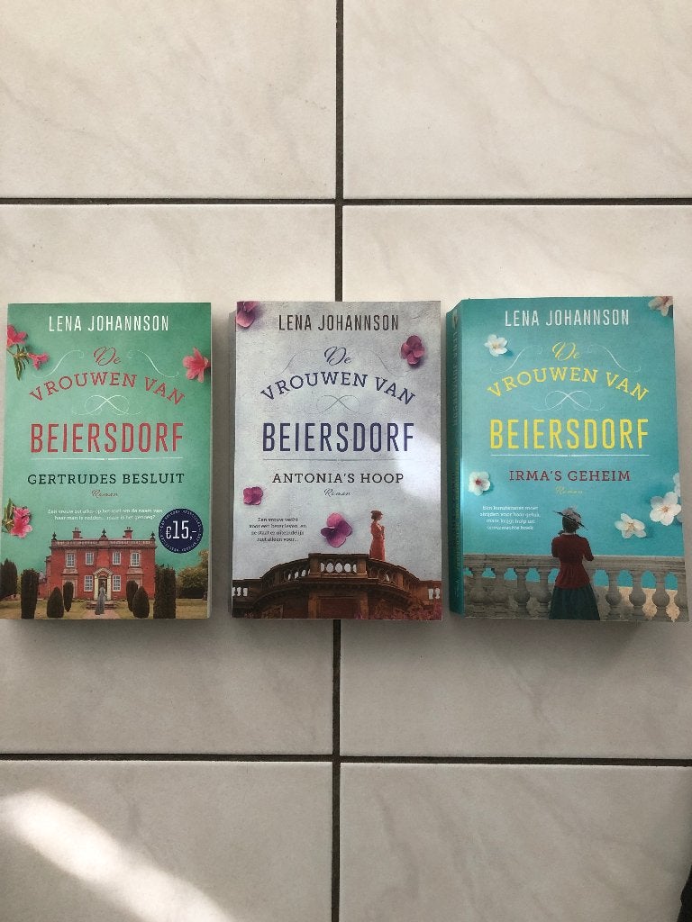 Lena Johannson, Ophalen of Verzenden, Zo goed als nieuw, Lena Johannson