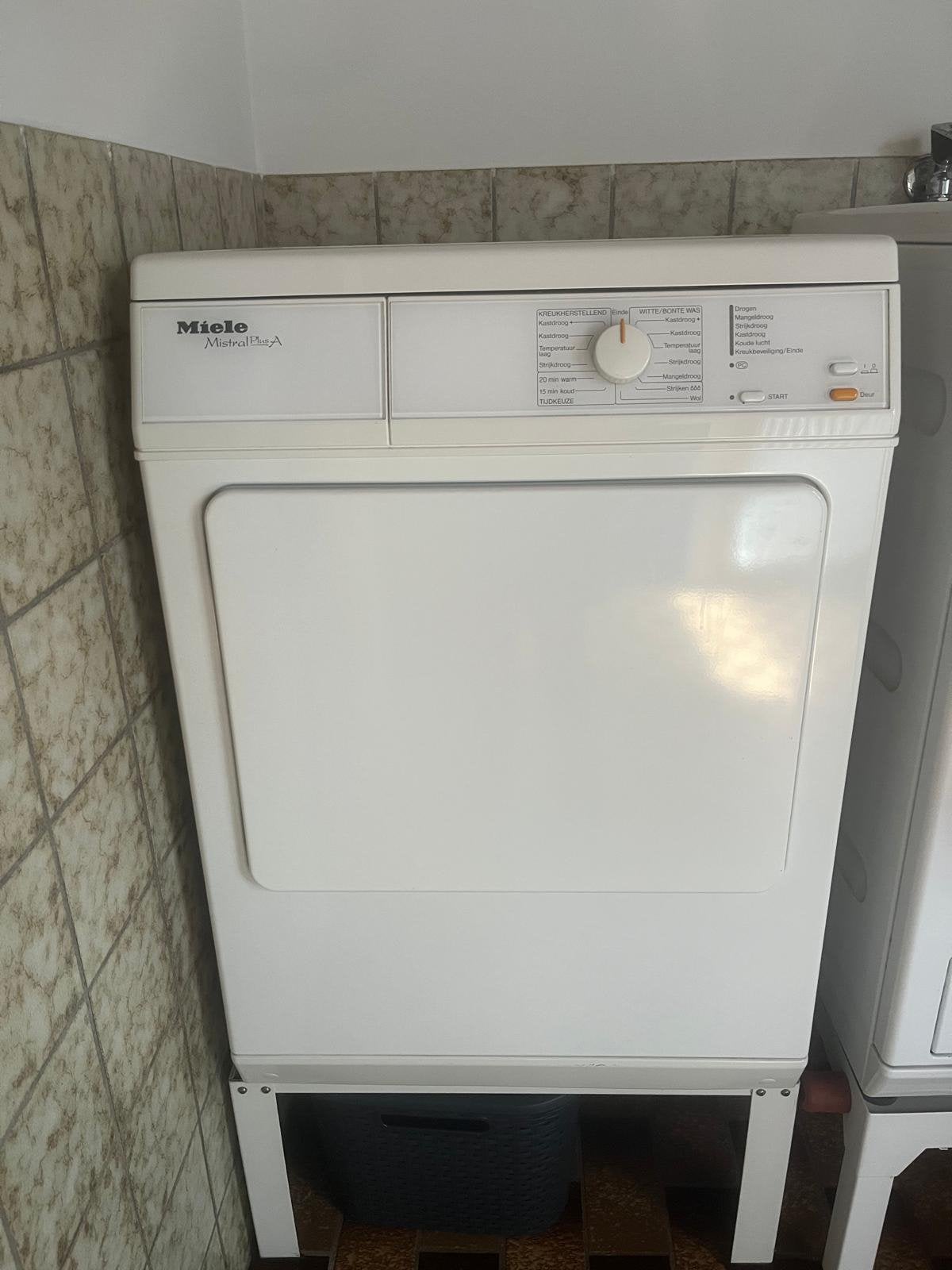 Miele Mistral plus A droger, Witgoed en Apparatuur, Wasdrogers, Ophalen, Zo goed als nieuw, Luchtafvoer