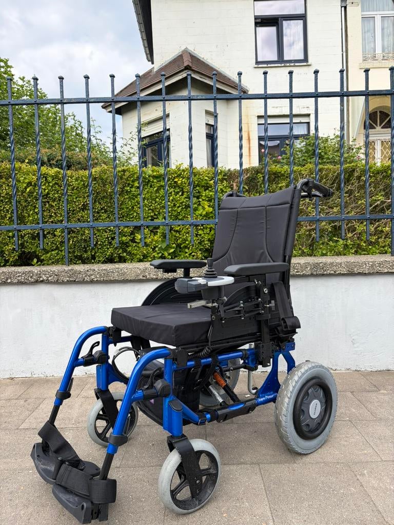 Invacare Action 4 elektrische opvouwbare rolstoel Nieuw, Ophalen of Verzenden, Inklapbaar, Zo goed als nieuw, Elektrische rolstoel