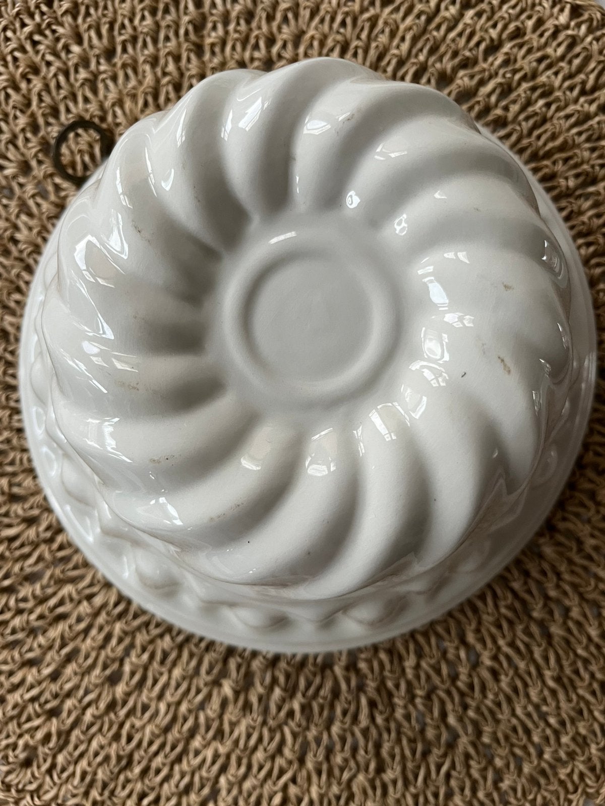 Mooie klassieke puddingvorm Italiaans met ophang haak, Antiek en Kunst, Ophalen of Verzenden
