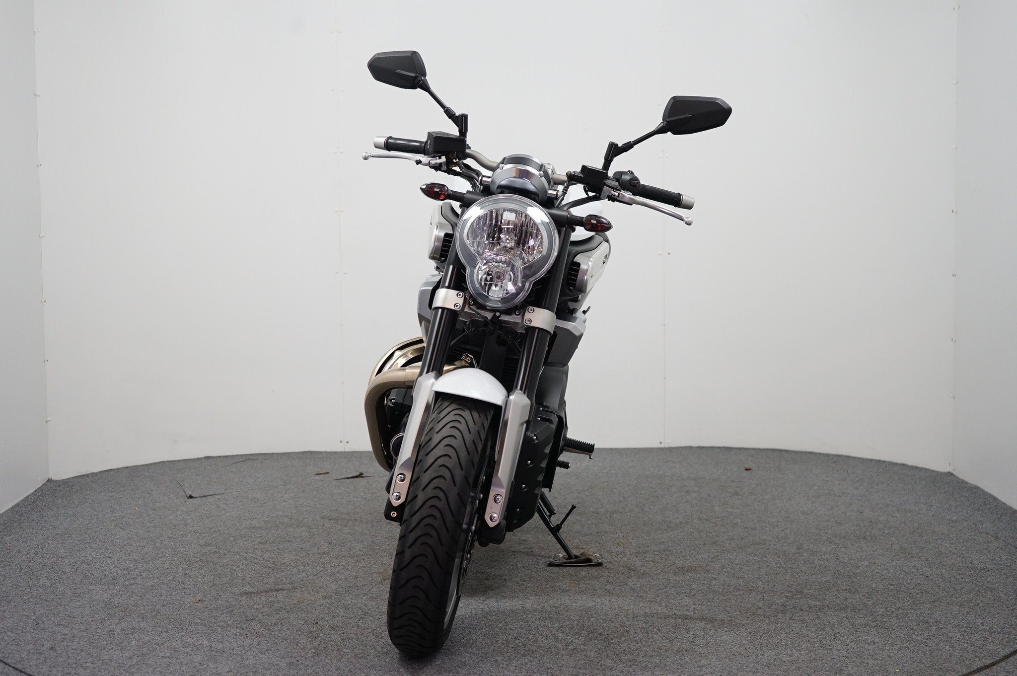 Yamaha MT-01 (bj 2011), 1670 cc, Bedrijf, Meer dan 35 kW, Naked bike