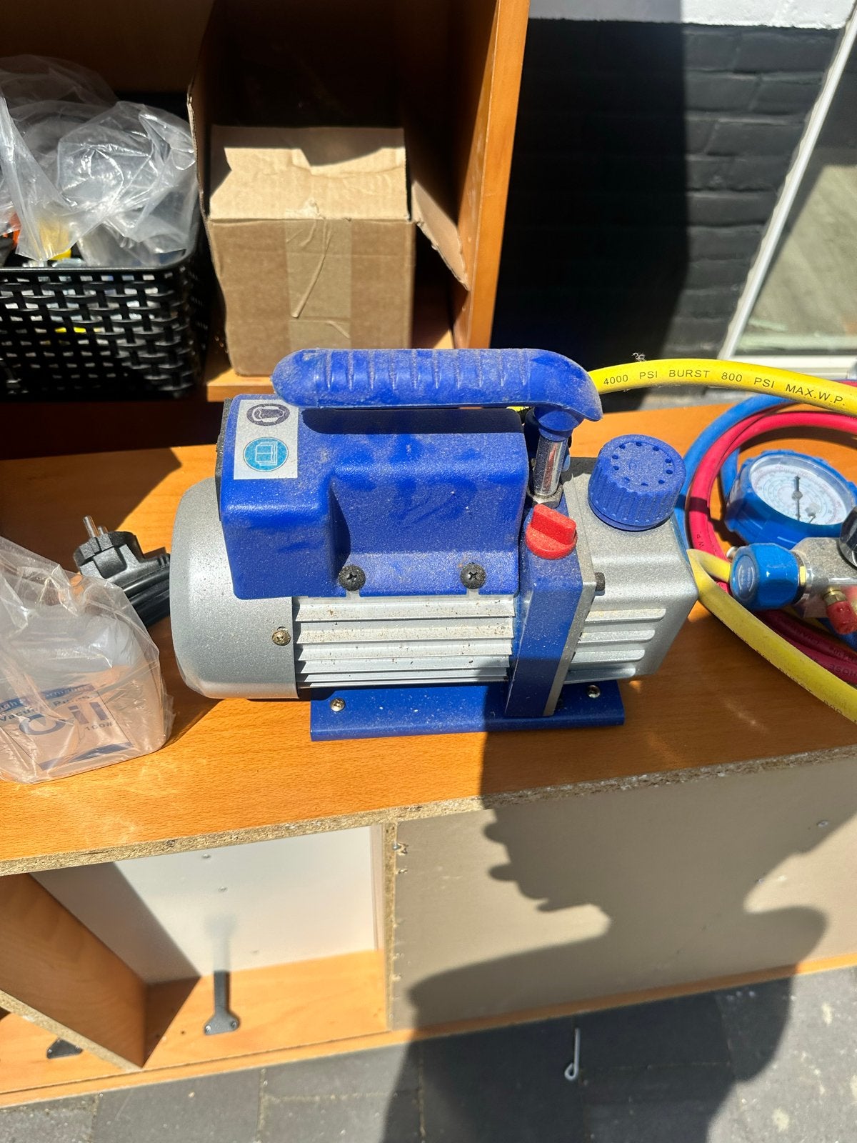 VidaXL Vacuümpomp met Manifoldmeter Set nieuw, Gebruikt, Ophalen of Verzenden, Minder dan 200 liter/min, Minder dan 6 bar
