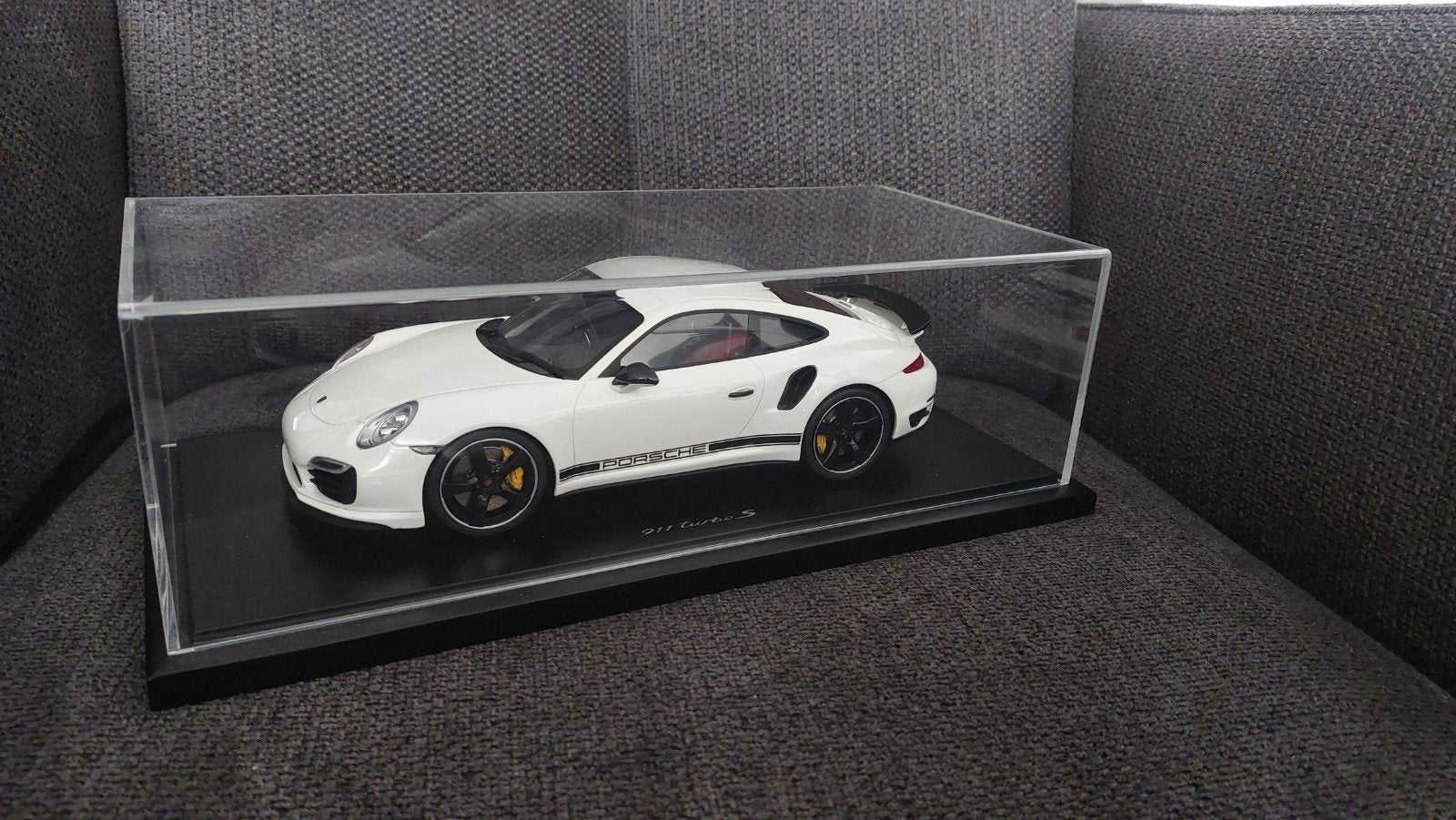 GT Spirit 1/18 Porsche 911 991 TURBO S EXCLUSIEVE(LUXE), Ophalen of Verzenden, Zo goed als nieuw, Auto, Overige merken