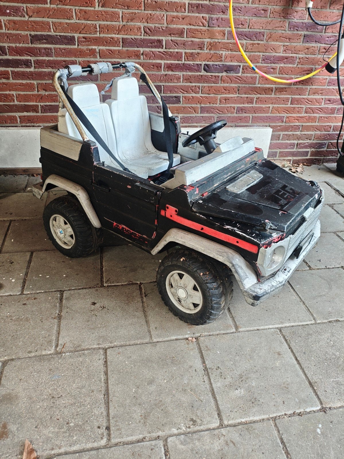 Elektrische jeep kind, Gebruikt