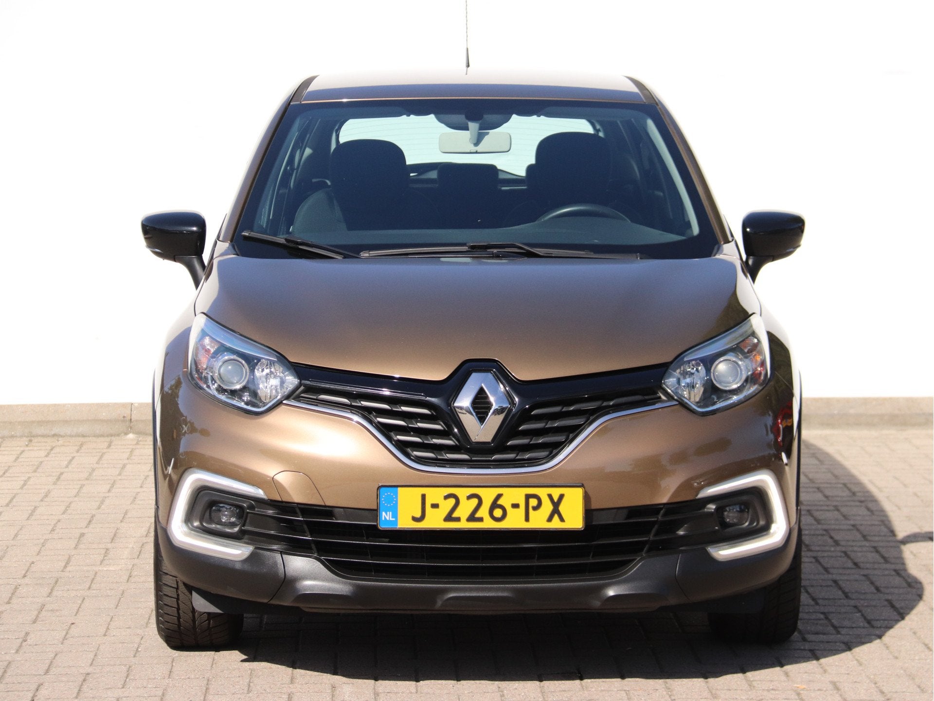 Renault Captur 0.9 TCe Limited AIRCO / CRUISE / TREKHAAK / P, Voorwielaandrijving, Stof, Gebruikt, Euro 6
