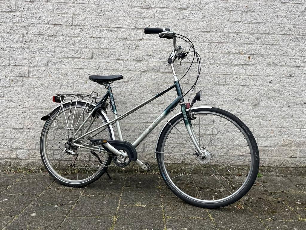 Koga Miyata fiets met 3x8 versnellingen en dynamo, Fietsen en Brommers, Fietsen | Dames | Damesfietsen, Ophalen, Velgrem