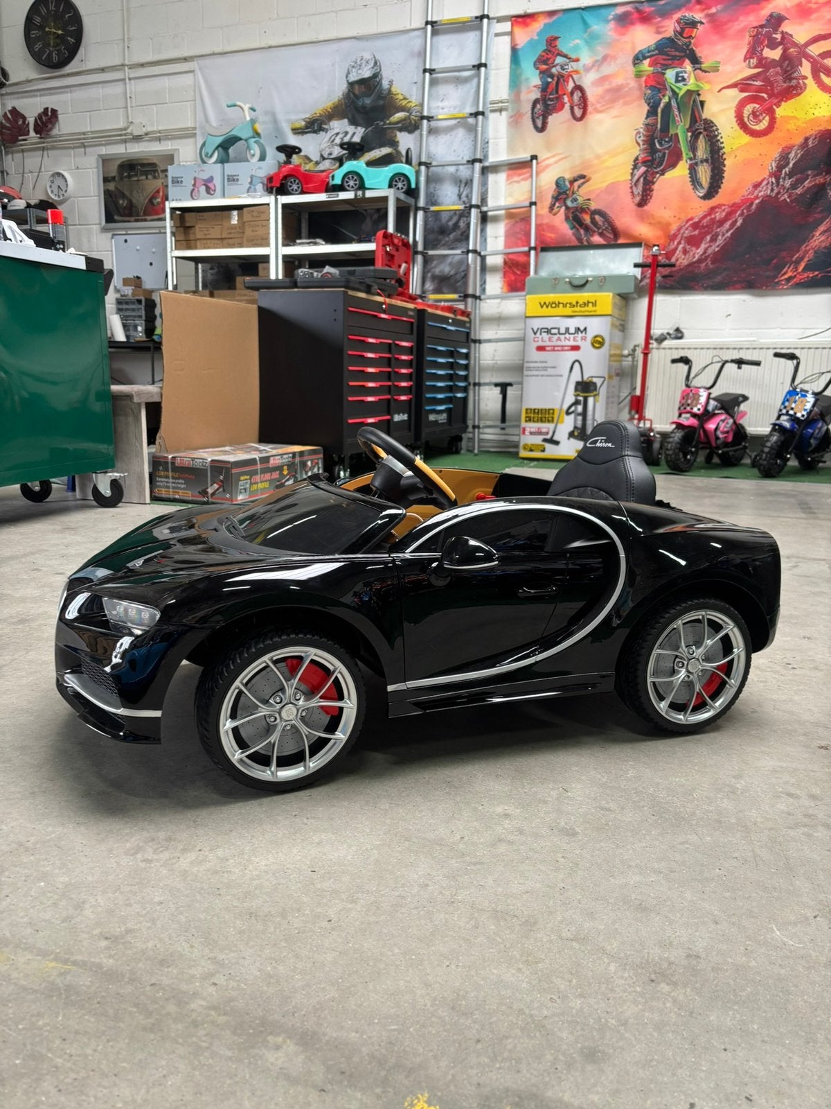 ‼️Nieuw‼️ Bugatti Chiron Kinderauto Op accu 12v 7Ah 2x35w, Dr.Nolenslaan 157E 6136GM Sittard, Nieuw, Ophalen of Verzenden, Info@roadmax.nl